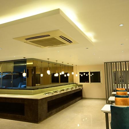 Hotel Sterling Keys By Tgi Bengaluru Zewnętrze zdjęcie