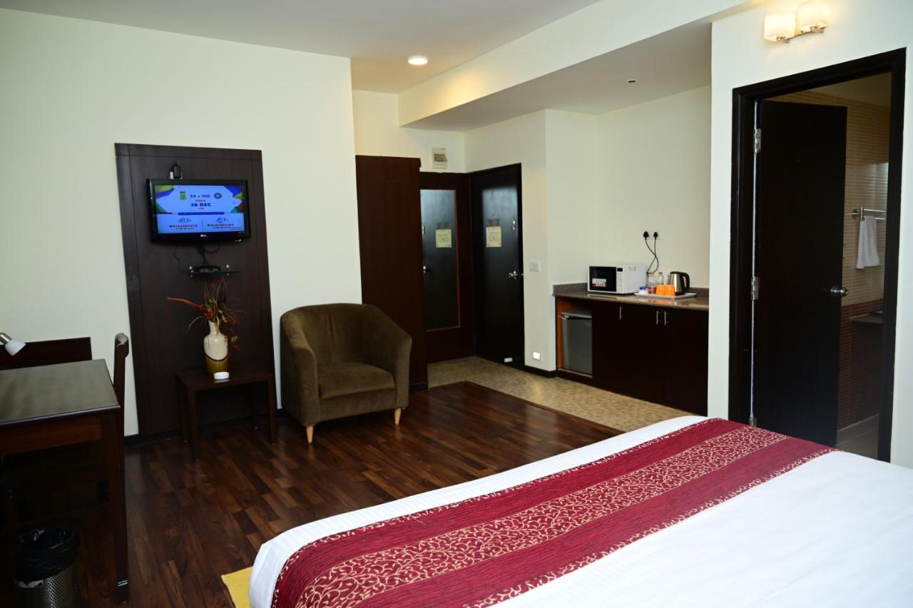 Hotel Sterling Keys By Tgi Bengaluru Zewnętrze zdjęcie