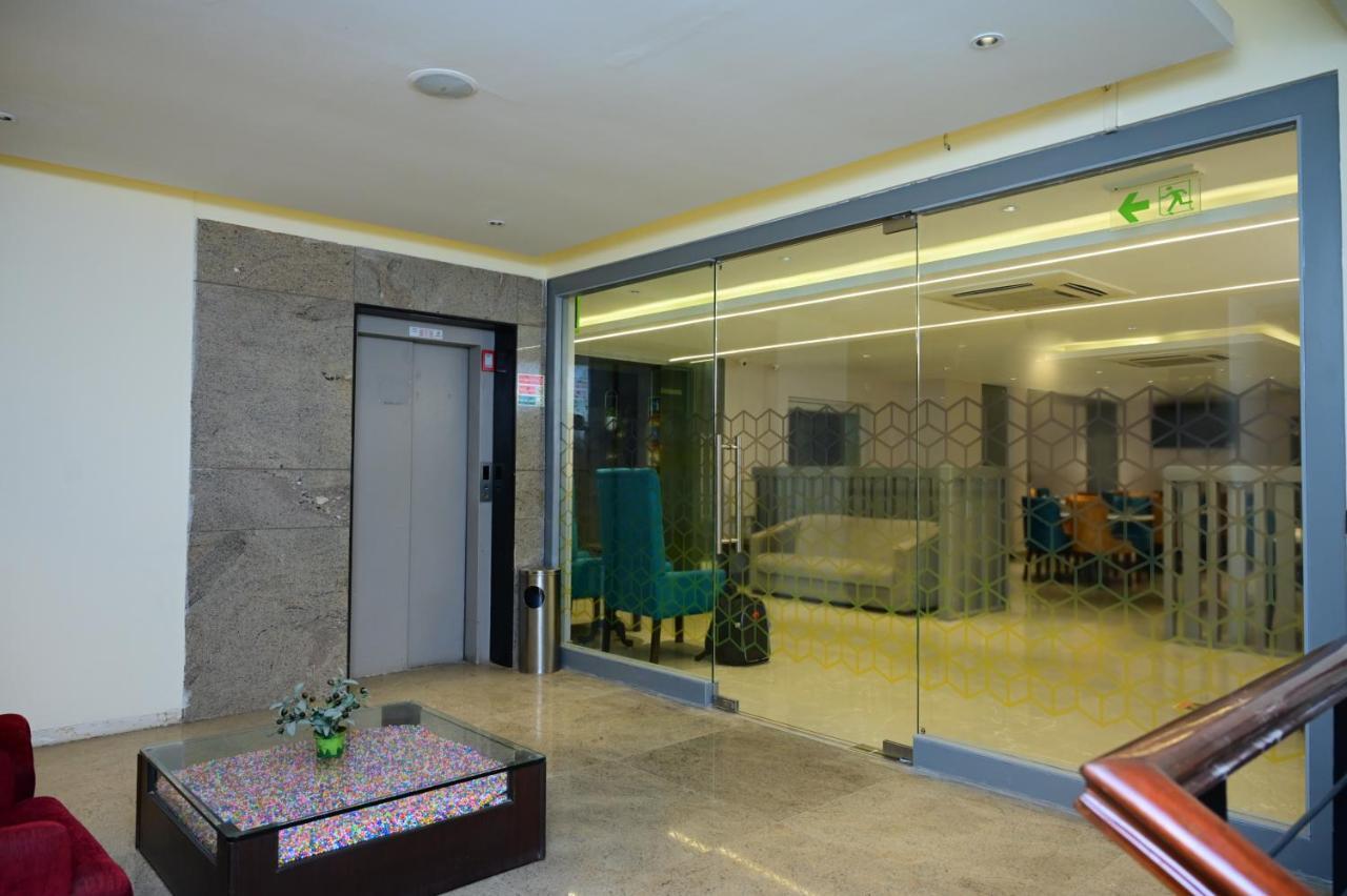Hotel Sterling Keys By Tgi Bengaluru Zewnętrze zdjęcie