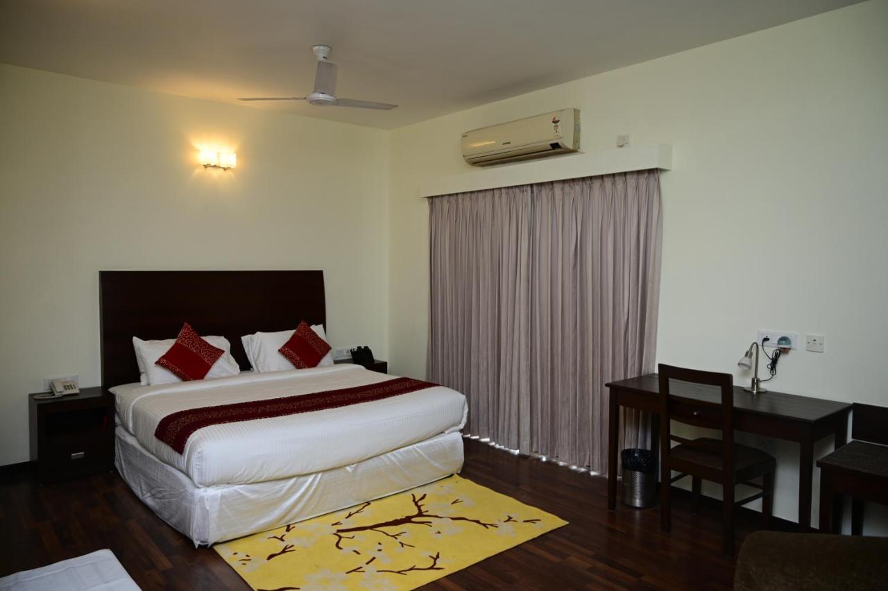 Hotel Sterling Keys By Tgi Bengaluru Zewnętrze zdjęcie
